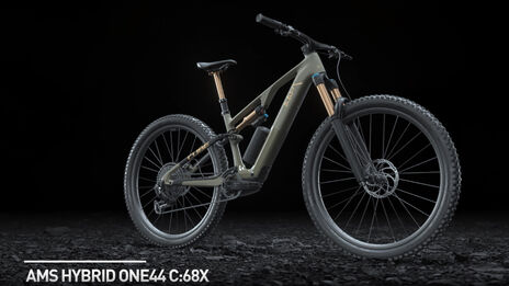 Nejlehčí elektrokola CUBE AMS HYBRID ONE44 