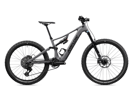 celoodpružené elektrokolo s motorem avinox amflow pr carbon pro