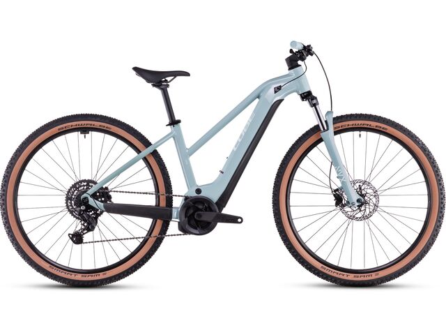 Elektrokolo Cube Reaction Hybrid Performance 625 Trapeze 27,5 skylightblue´n´white 2025