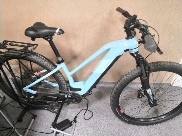 Horské elektrokolo CUBE ACCESS HYBRID SL 29 TRAPEZE 2020 TEST MODEL