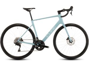 Silniční kolo Cube ATTAIN C:62 RACE skylightblue´n´cyan 2026